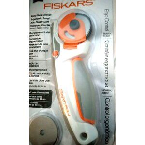 NEW Fiskars Titanium Rotary Cutter 45mm Ergo Control includes 2 extra blades